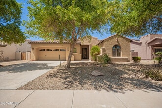 Building Photo - 15668 W Meadowbrook Ave