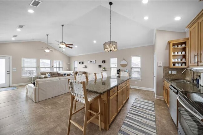 Foto del edificio - 2423 Sand Drift Ln