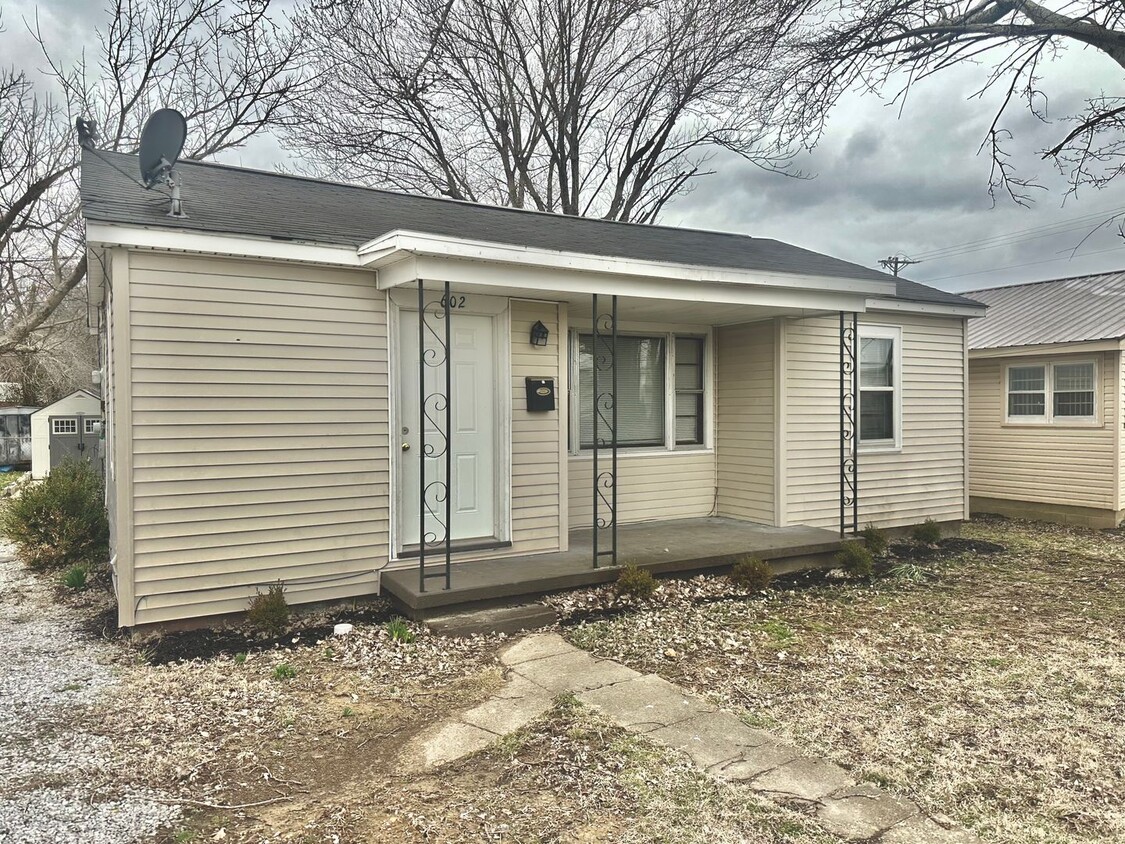 Foto principal - 2 Bed 1 Bath House in Benton