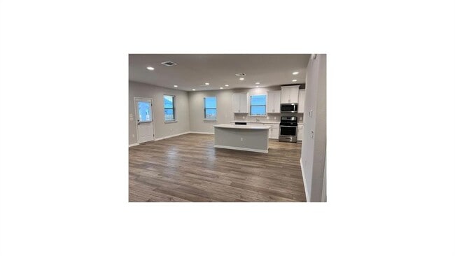 Building Photo - 320 Rend Dr
