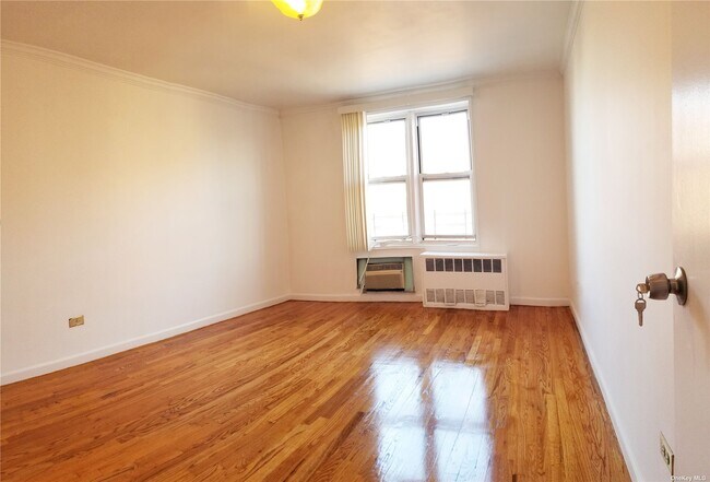 Foto del edificio - 51-33 Goldsmith St