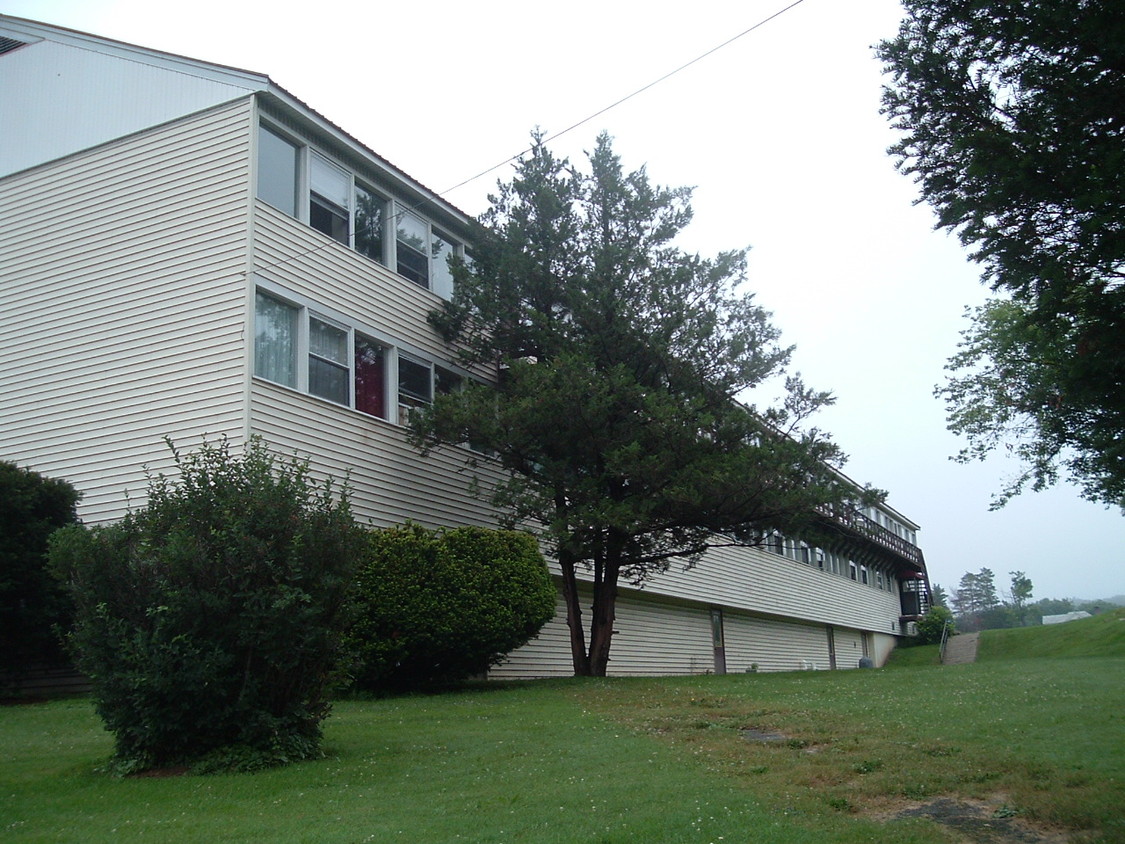 Foto principal - 126 Grove St