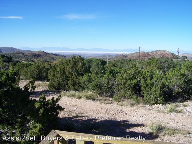 Building Photo - 630 Laborcita Canyon Rd
