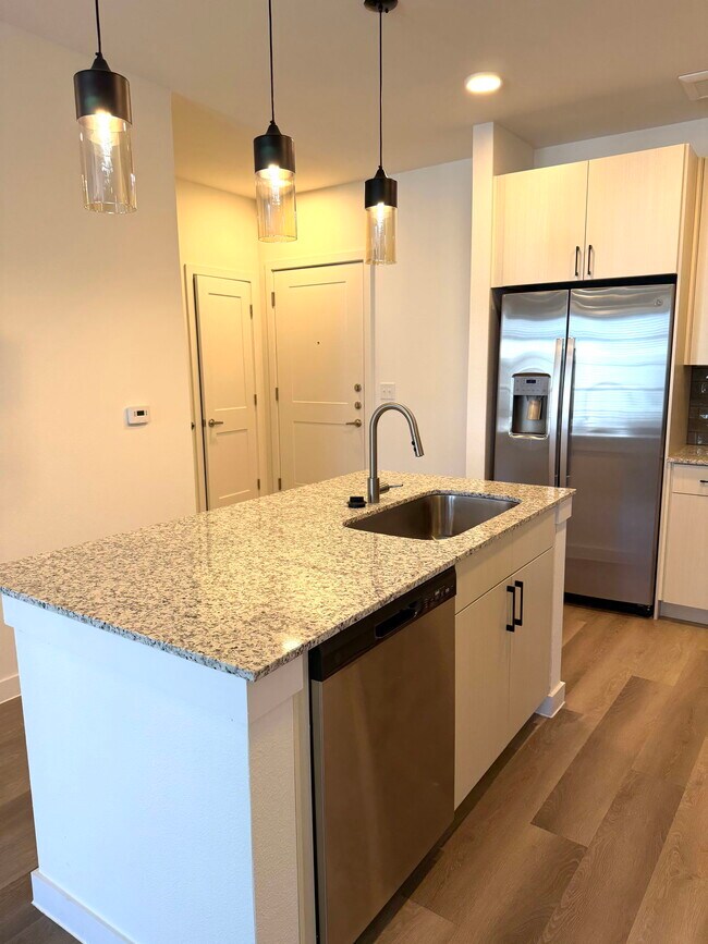 Foto del edificio - 13220 FM973