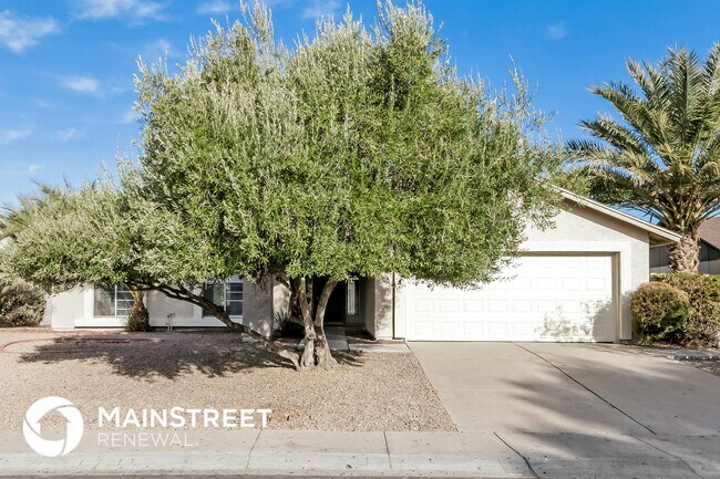 Building Photo - 2058 W Gila Ln