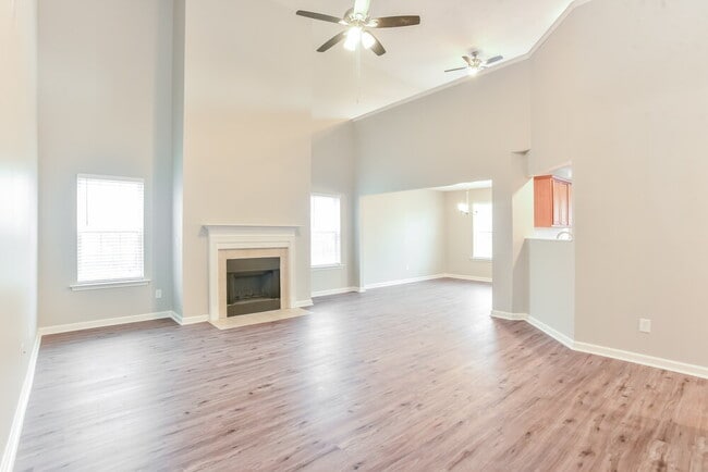 Building Photo - 1147 Benton Mason Dr