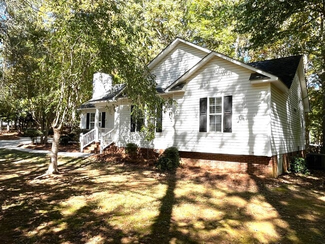 Building Photo - 763 Southwick Ave