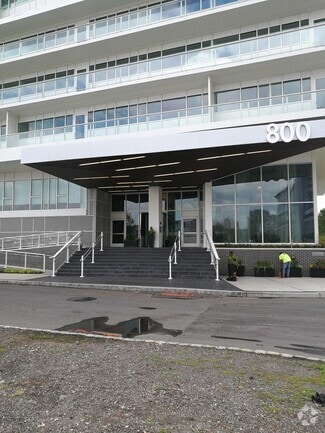 Building Photo - 800 Ave at Port Imperial