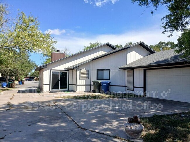 Foto del edificio - 4033 Sandy Hollow Creek Dr