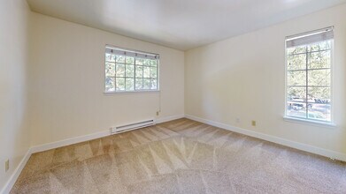 Interior Photo - Hunt Club