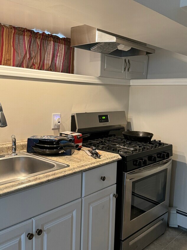 Foto principal - 93 Brookside Ave