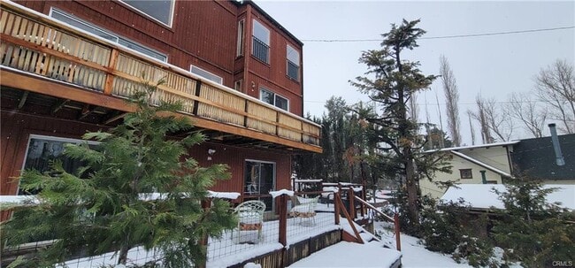 Foto del edificio - 1317 Pinetree Dr