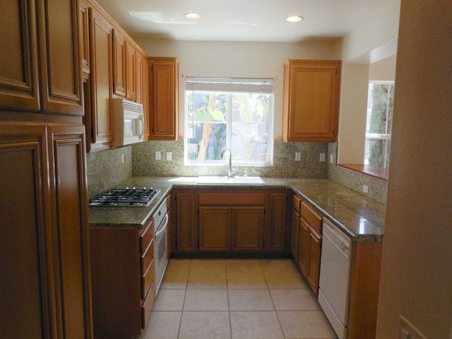 Foto del edificio - 3355 Shadetree Way