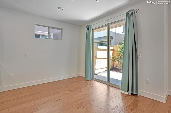 Building Photo - 10466 Oboe Way