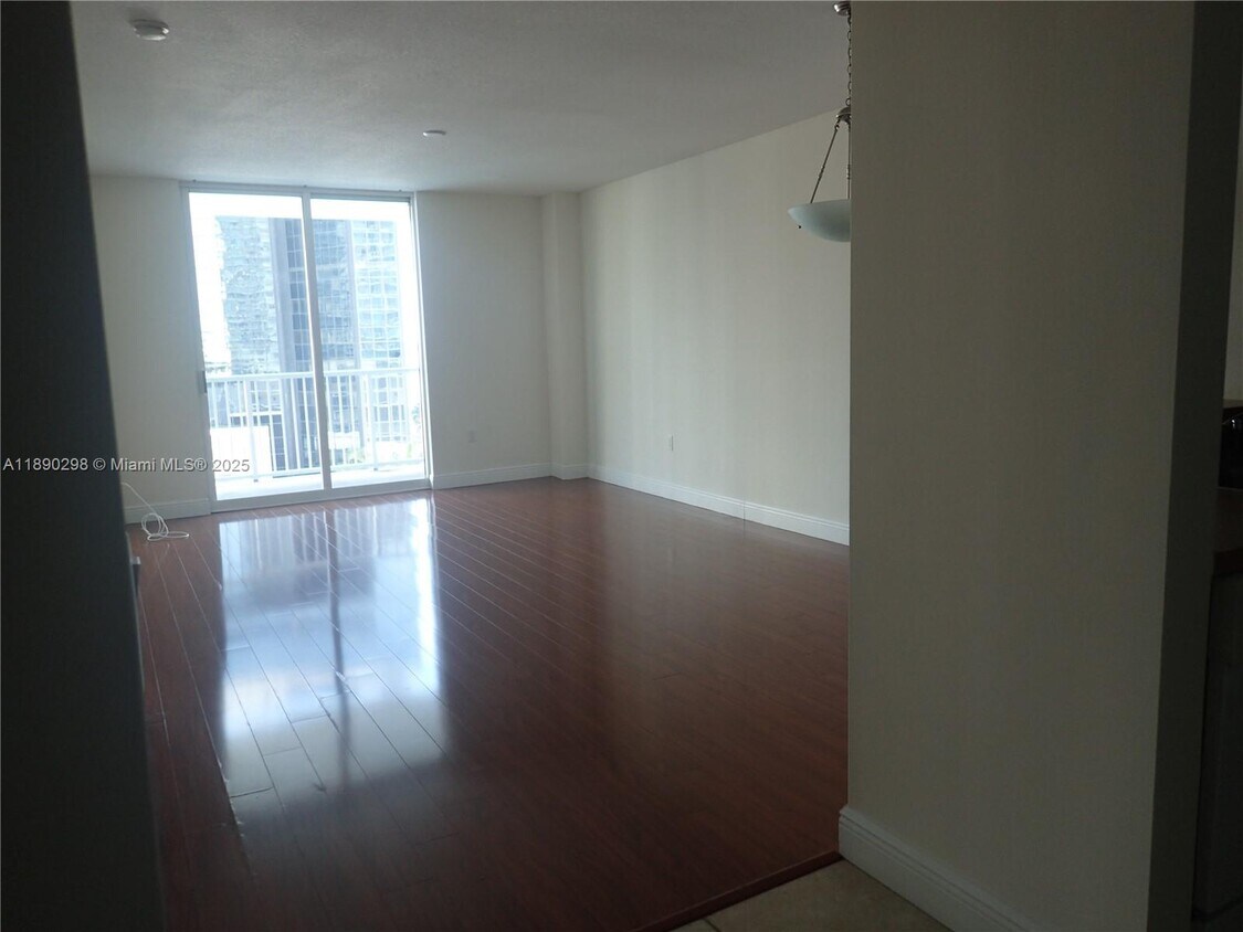 Foto del edificio - 1250 S Miami Ave
