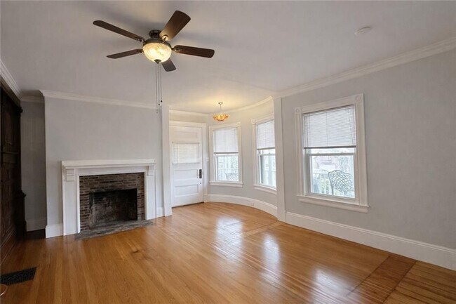 Foto del edificio - 739 Rock St