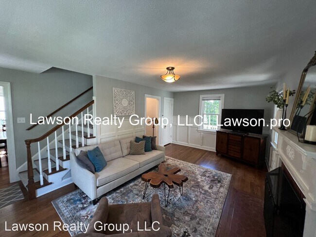Building Photo - 3 br, 2 bath House - 2607 Alberta Ave SW