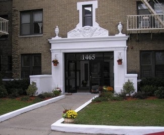 Building Photo - Bermudez Apartments