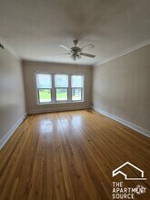 Building Photo - 5135 N Damen Ave