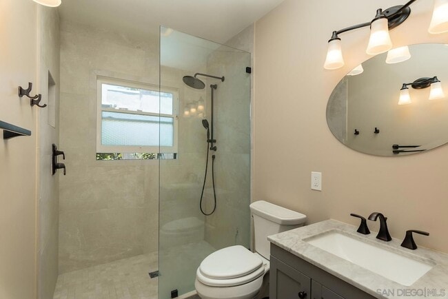 Building Photo - 4544 Kensington Dr