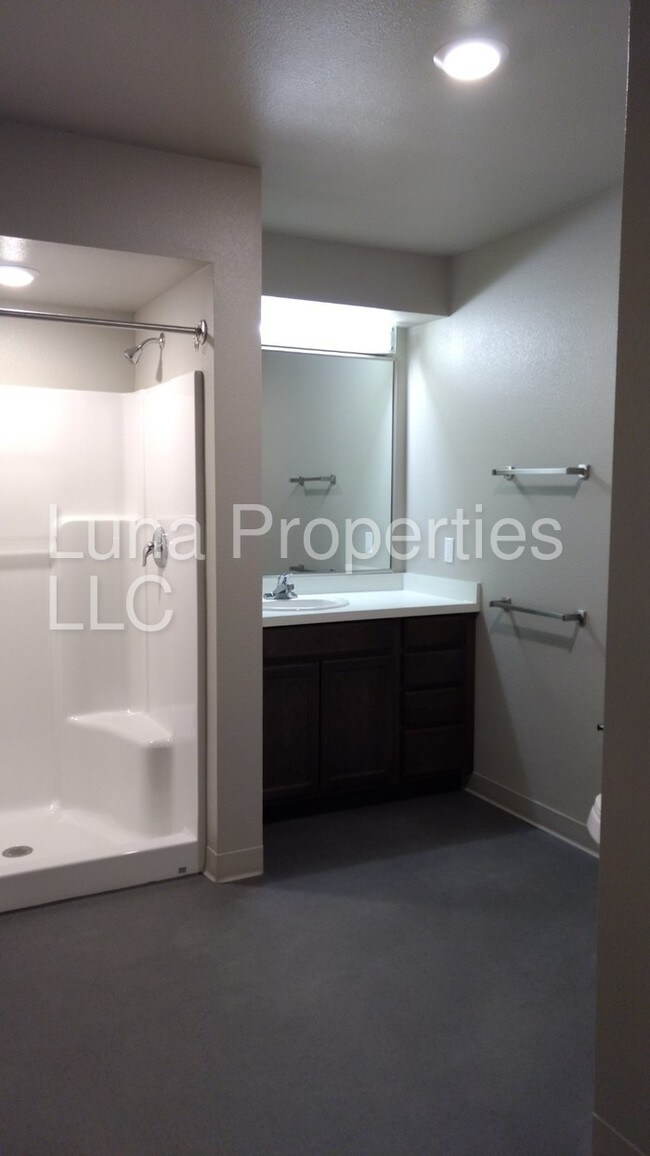 Foto del edificio - 1421 W Granite St