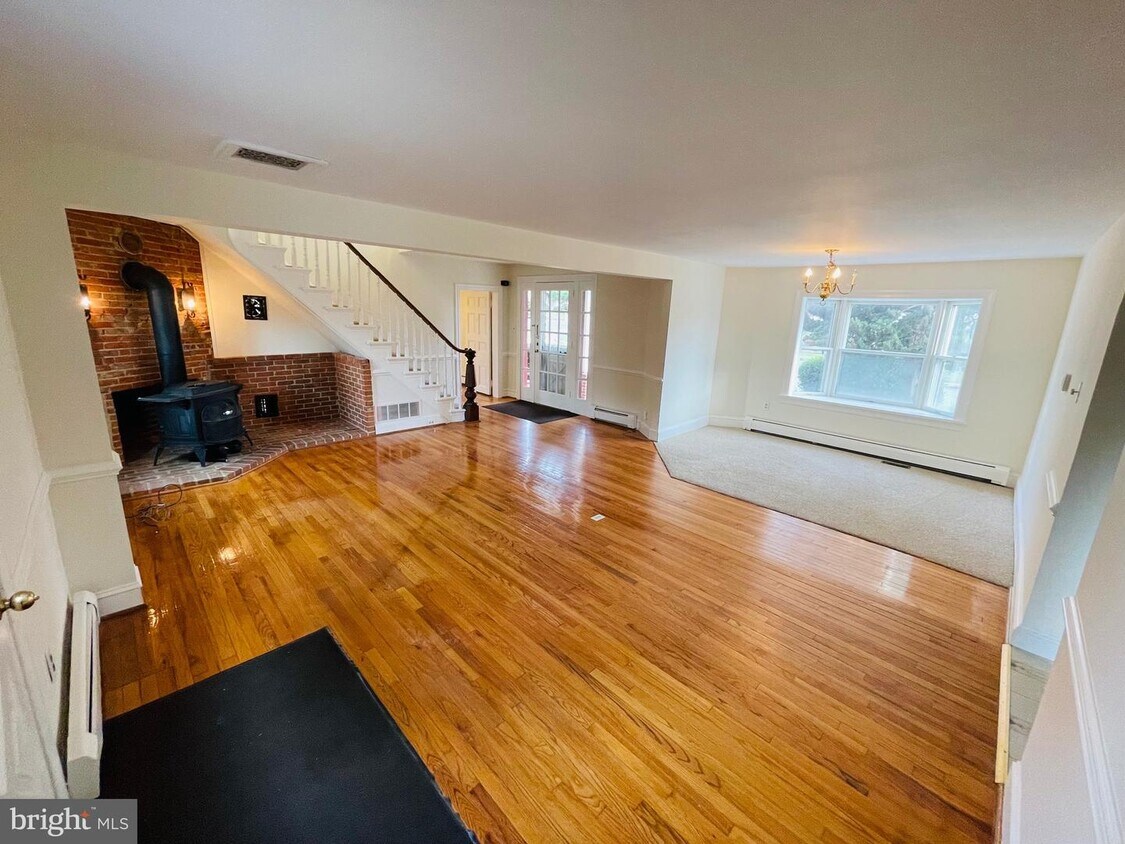Foto principal - 810 N Lenola Rd