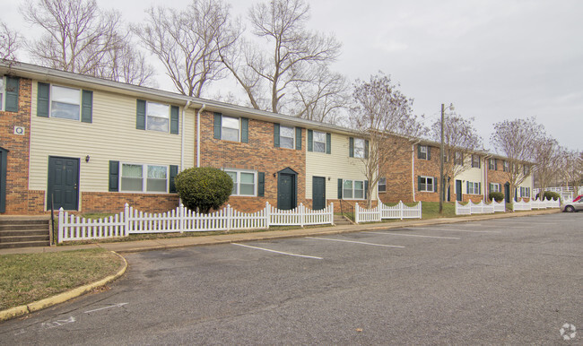 Building Photo - Laurel Hill Apartments