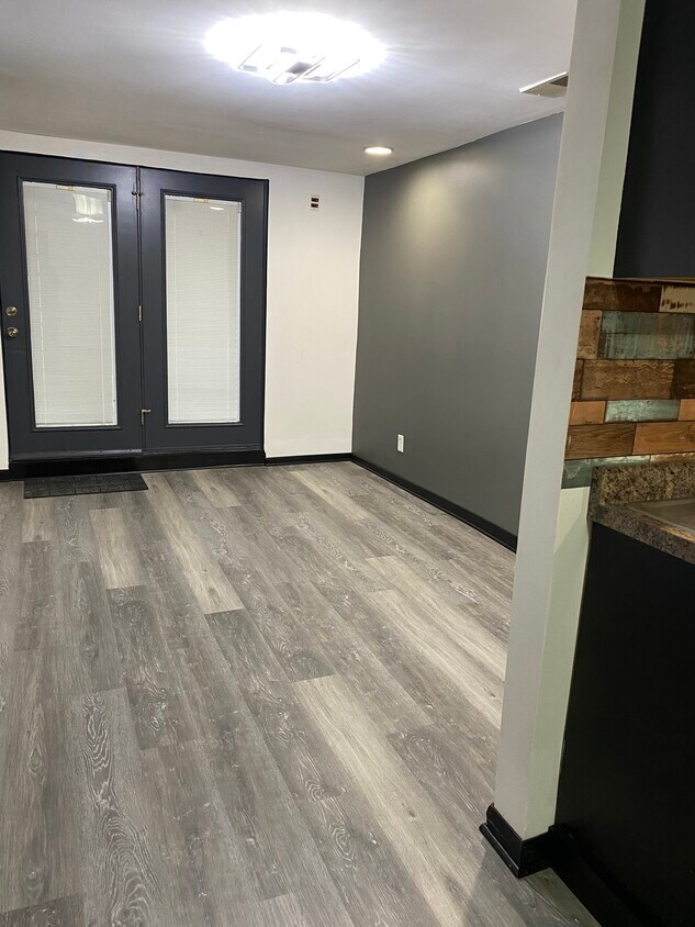 Foto principal - 3153 S May St