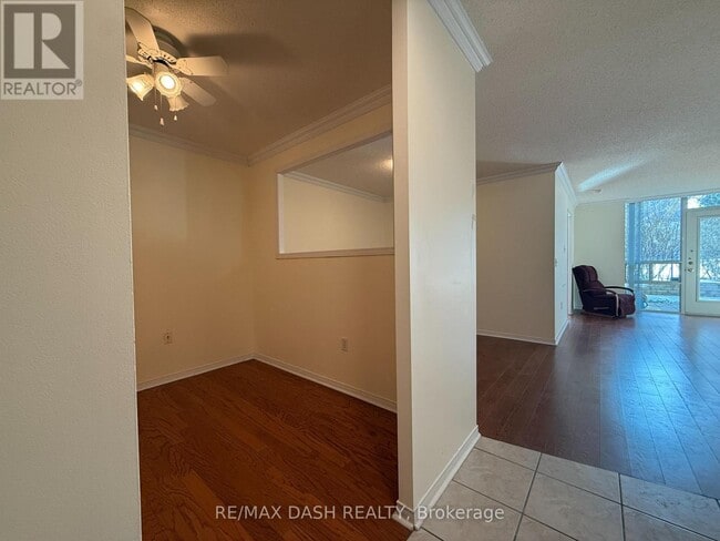 Building Photo - 17 Michael Power Pl