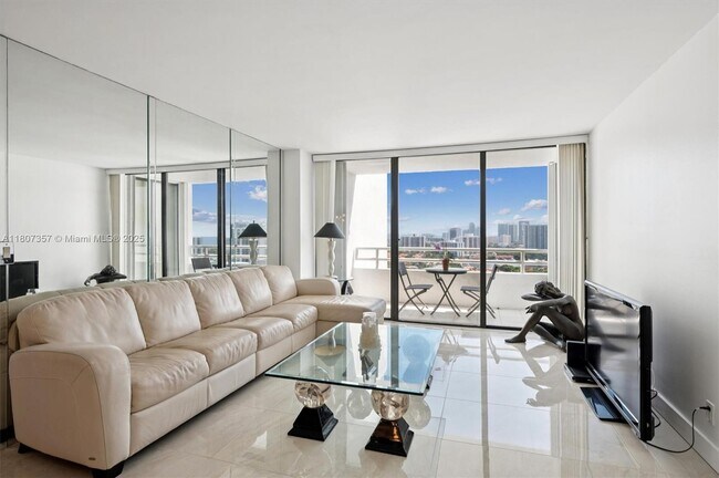 Foto del edificio - 20225 NE 34th Ct