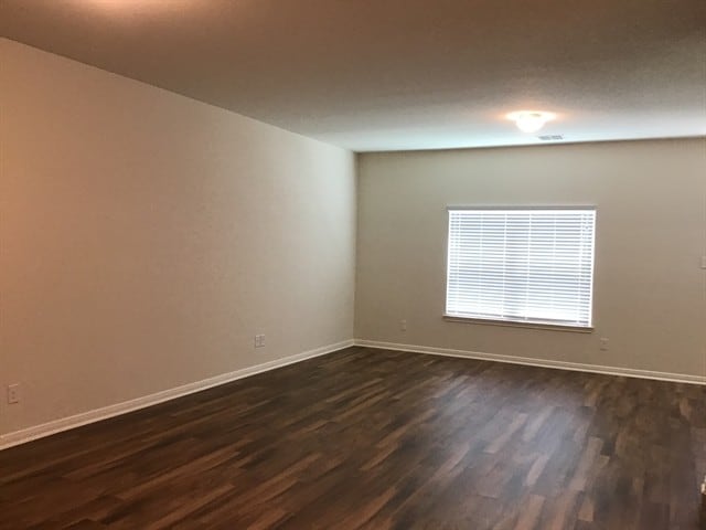 Foto del edificio - 12318 Commander Dr