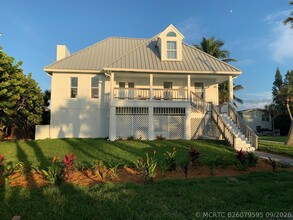 Building Photo - 12840 Jimmy Buffett Mem Hwy