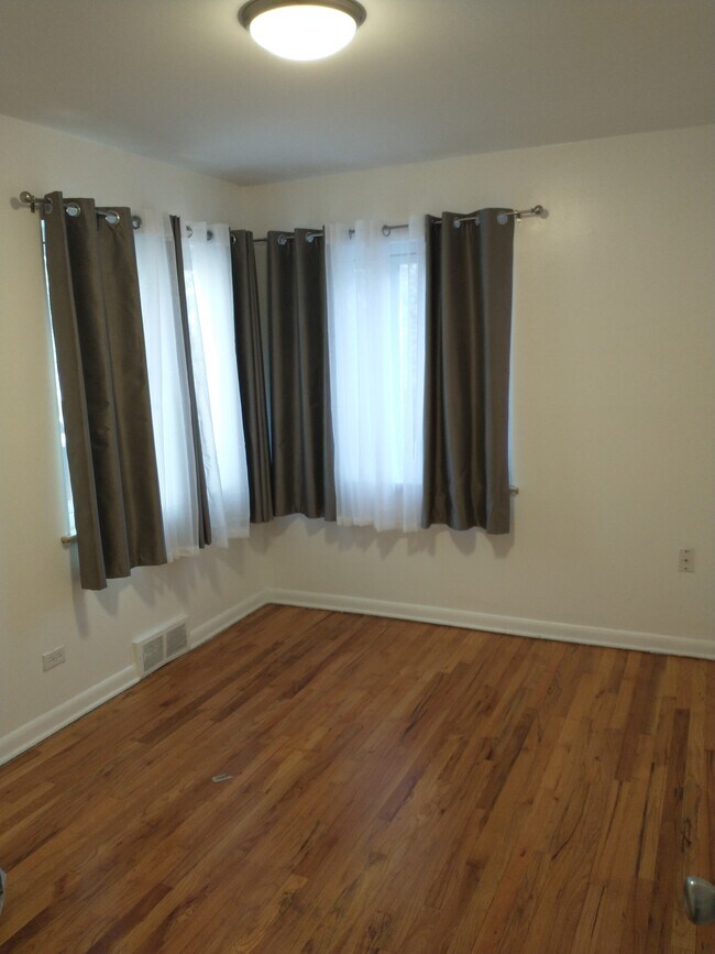 Bedroom - 340 S Alcott St