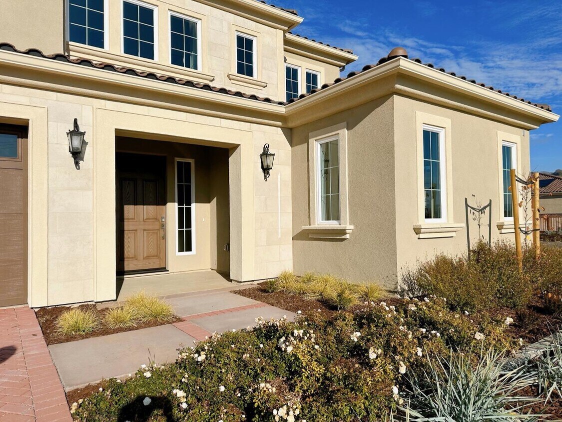 18255 Via Potano, Hill, CA 95037 House Rental in Hill