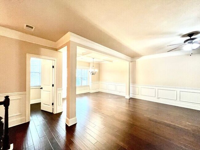 Foto del edificio - 1040 Jardin Ct