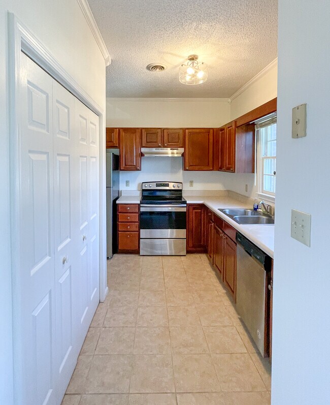 Foto del edificio - 1203 E 8th Ave