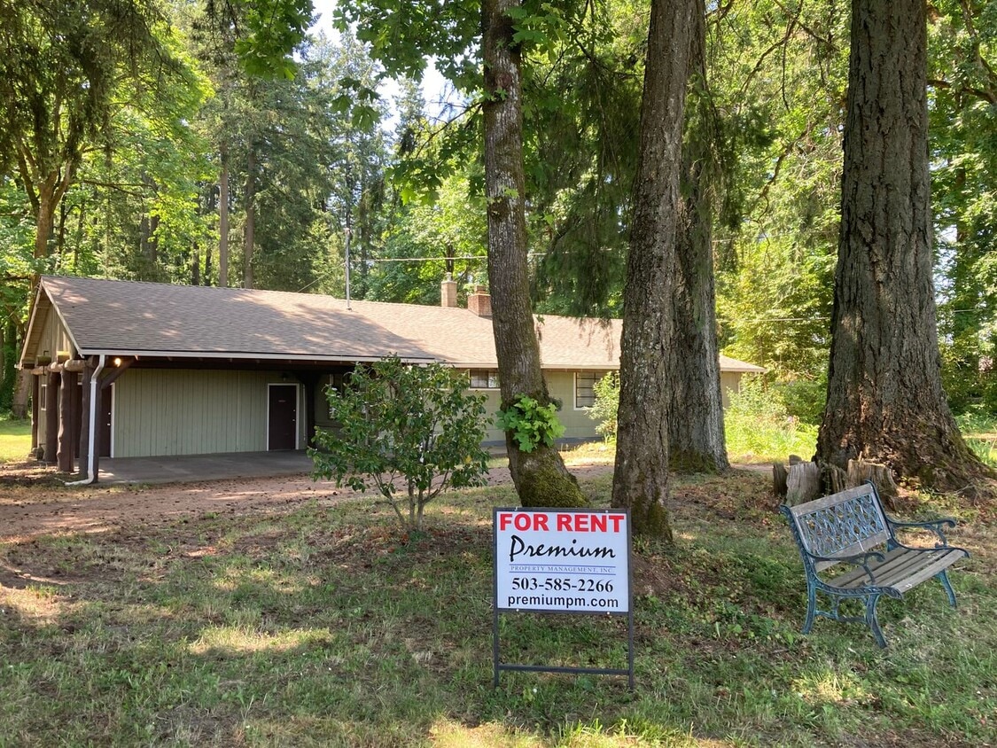 Primary Photo - Large Three Bedroom on a 1+ Acre Lot