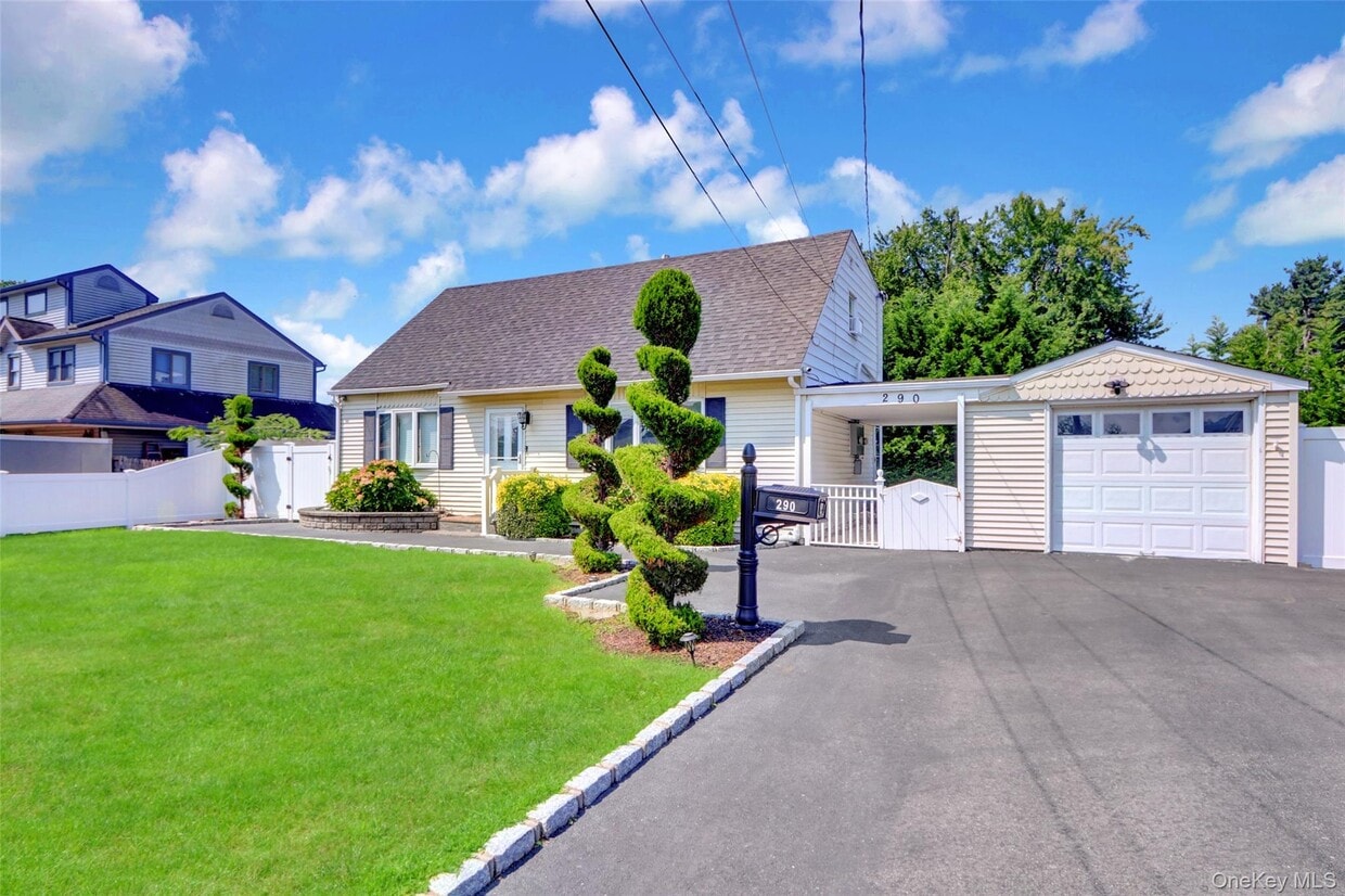 Foto principal - 290 Eastwood Ave