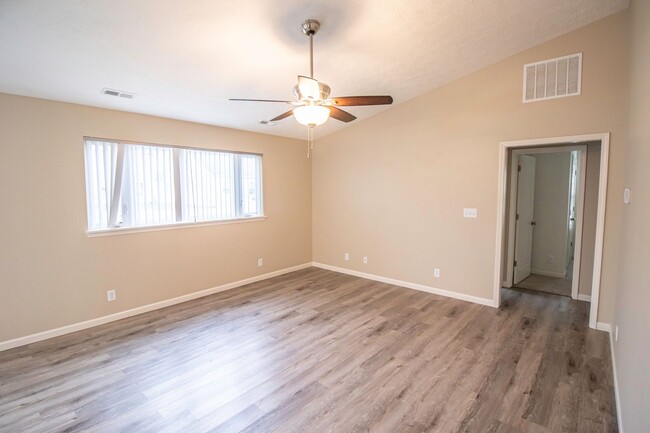 Building Photo - AVAILABLE JULY 2025 - Cozy & Gorgeous 3 BR...