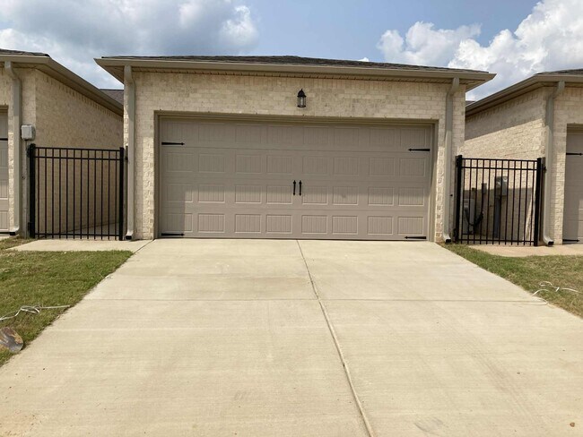 Foto del edificio - 434 Ronnie Drive SE