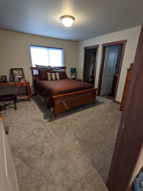 Foto del edificio - 1305 Beeker Ln