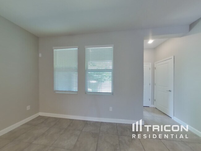 Foto del edificio - 6865 Citrus Creek Ln