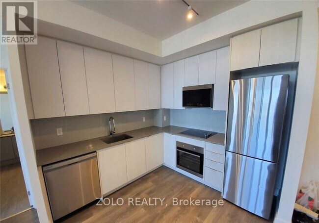 Building Photo - 297-297 Oak Walk Dr