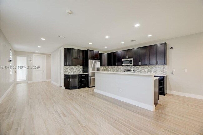 Foto del edificio - 619 SW 17th St