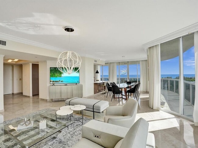 Foto del edificio - 3100 N Ocean Blvd