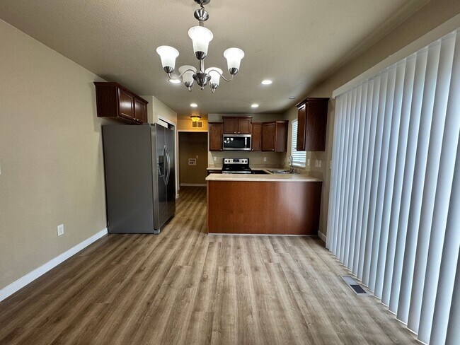 Foto del edificio - 3 Bedroom in Sierra Springs