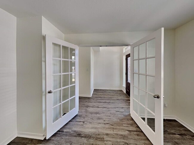 Foto del edificio - 6330 Big Oak Canyon Dr