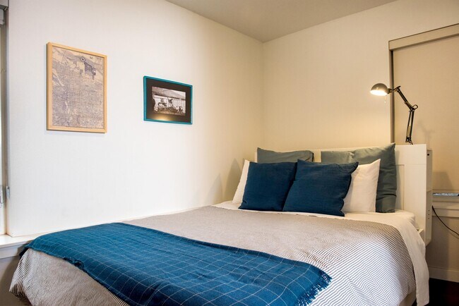 Foto del edificio - 5430 NE 19th Ave