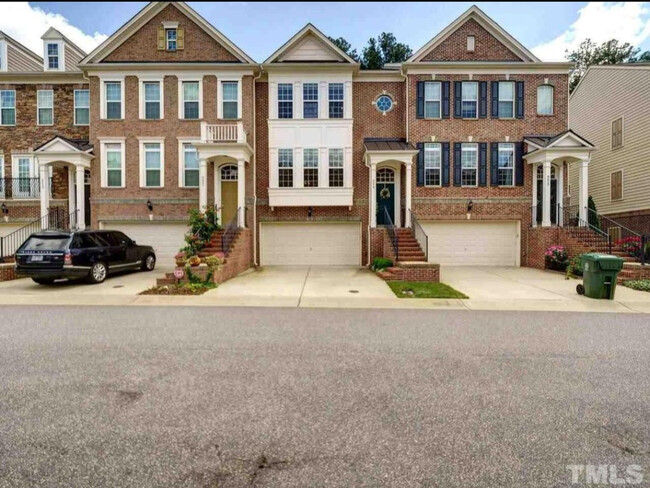 Building Photo - Room in Townhome on Macedonia Lake Dr