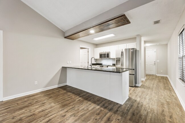 Foto del edificio - 4051 Hidden Hollow Dr